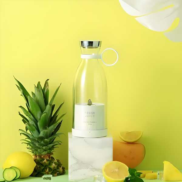 π Portable USB Rechargeable Mini Juicer Blender
